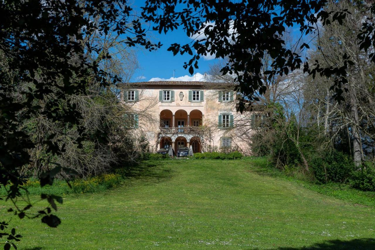 New! La Stanza In Villa Lucca Luaran gambar